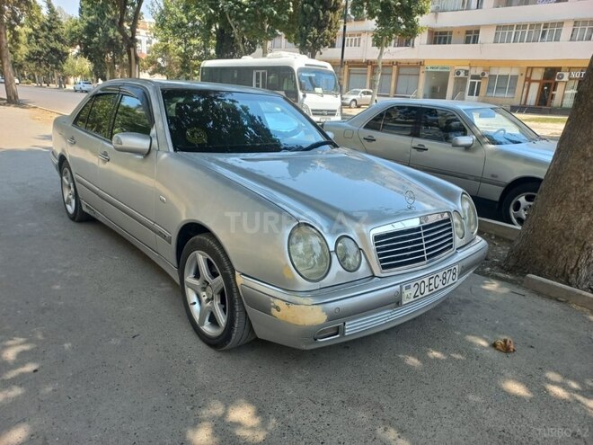 Mercedes E 240 1997, 345,216 km - 2.4 l - Bakı