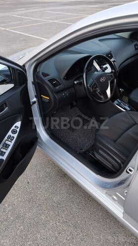 Hyundai Accent 2015, 168,000 km - 1.6 l - Bakı