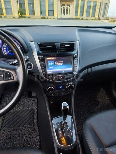 Hyundai Accent 2015, 168,000 km - 1.6 l - Bakı
