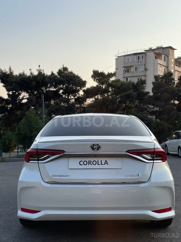 Toyota Corolla 2021, 130,000 km - 1.8 l - Bakı