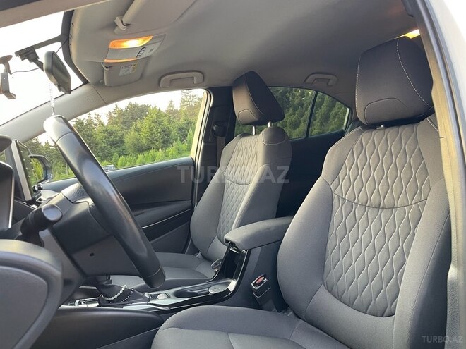 Toyota Corolla 2021, 130,000 km - 1.8 l - Bakı