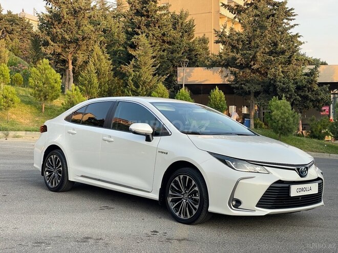 Toyota Corolla 2021, 130,000 km - 1.8 l - Bakı
