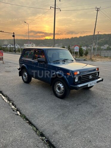 LADA (VAZ) Niva 2015, 140,000 km - 1.7 l - Qusar