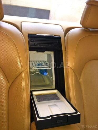 Audi A8 2011, 290,000 km - 4.2 l - Bakı
