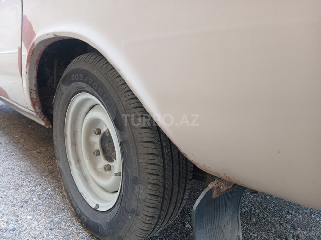 GAZ 24 1991, 111,000 km - 2.5 l - Sumqayıt