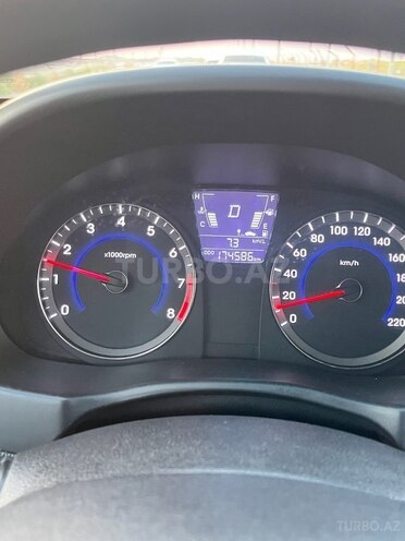 Hyundai Accent 2011, 174,000 km - 1.4 l - Bakı