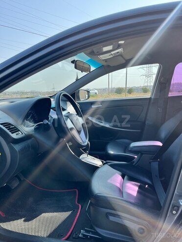 Hyundai Accent 2011, 174,000 km - 1.4 l - Bakı