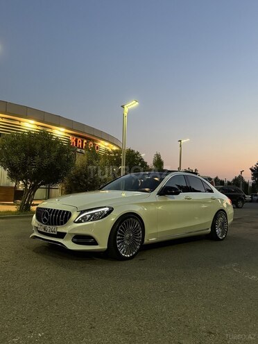 Mercedes C 300 2017, 152,000 km - 2.0 l - Masallı