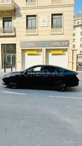 Hyundai Elantra 2023, 40,200 km - 1.6 л - Bakı