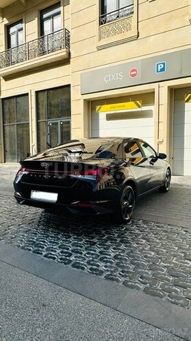 Hyundai Elantra 2023, 40,200 km - 1.6 л - Bakı
