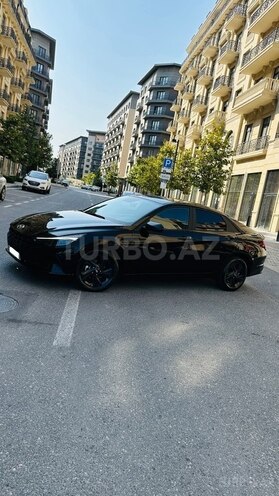 Hyundai Elantra 2023, 40,200 km - 1.6 л - Bakı