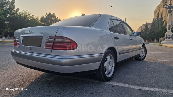 Mercedes E 230 1996, 210,000 km - 2.3 л - Sumqayıt