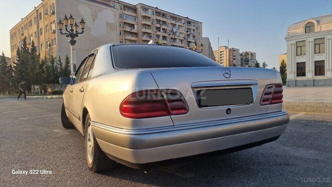 Mercedes E 230 1996, 210,000 km - 2.3 л - Sumqayıt