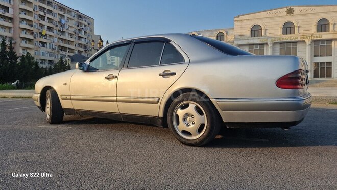 Mercedes E 230 1996, 210,000 km - 2.3 л - Sumqayıt