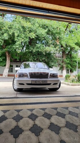 Mercedes C 230 1997, 262,000 km - 2.3 л - Quba