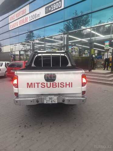 Mitsubishi L200 2013, 277,000 km - 2.5 l - Gəncə
