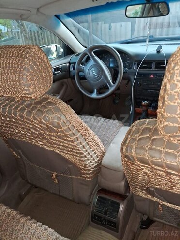 Audi A6 2000, 340,000 km - 2.8 l - Salyan