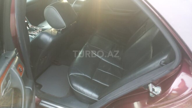Mercedes E 220 1999, 832,382 km - 2.2 л - Şəmkir