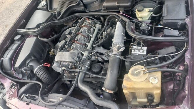 Mercedes E 220 1999, 832,382 km - 2.2 л - Şəmkir