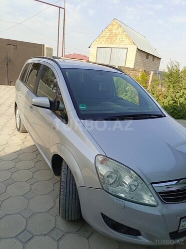 Opel Zafira 2008, 300,000 km - 1.6 l - Şəki