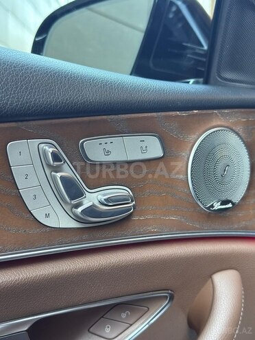 Mercedes E 300 4MATIC 2017, 92,500 km - 2.0 l - Bakı