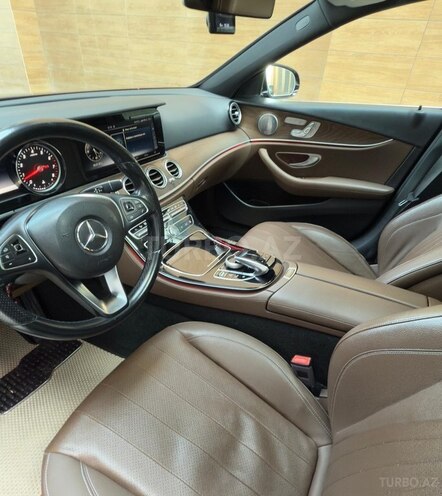 Mercedes E 300 4MATIC 2017, 92,500 km - 2.0 l - Bakı