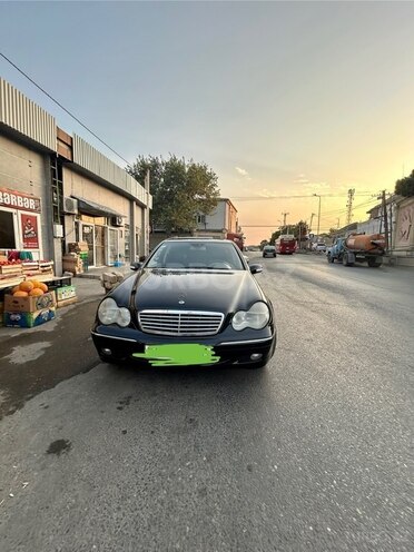 Mercedes C 220 2002, 593,000 km - 2.2 l - Sumqayıt