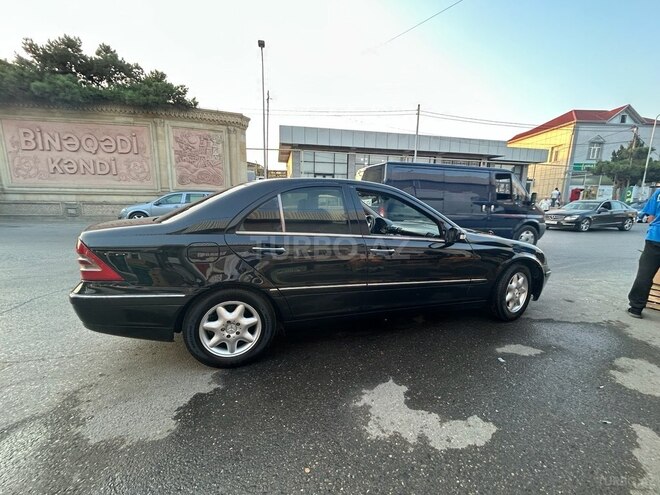 Mercedes C 220 2002, 593,000 km - 2.2 l - Sumqayıt