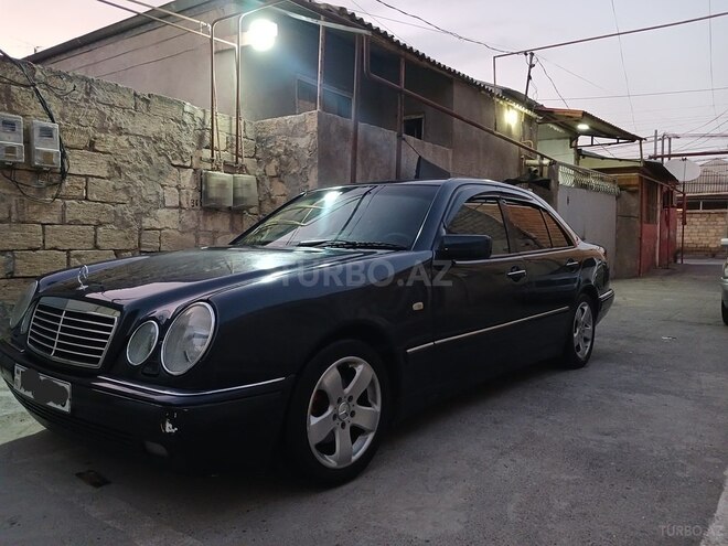 Mercedes E 230 1996, 301,000 km - 2.3 л - Xırdalan
