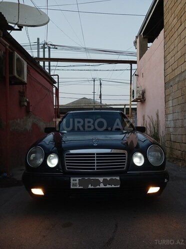 Mercedes E 230 1996, 301,000 km - 2.3 л - Xırdalan