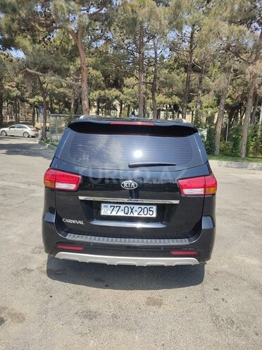 Kia Carnival 2015, 246,500 km - 2.2 l - Bakı