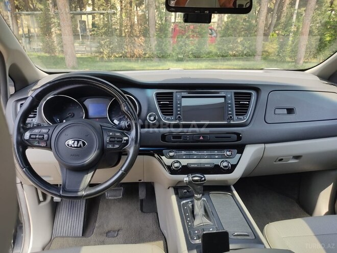 Kia Carnival 2015, 246,500 km - 2.2 l - Bakı