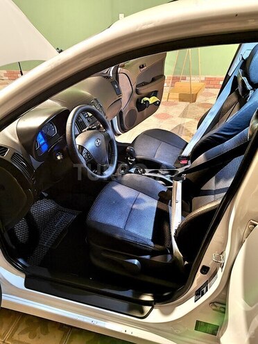 Hyundai i30 2011, 280,000 km - 1.4 l - Qəbələ