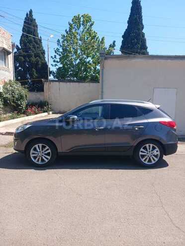 Hyundai Tucson 2009, 242,000 km - 2.0 l - Gəncə