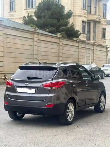 Hyundai Tucson 2009, 242,000 km - 2.0 l - Gəncə