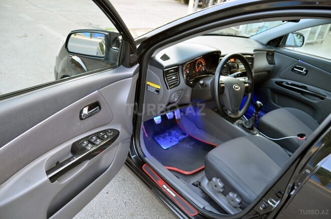 Kia Rio 2006, 278,000 km - 1.4 l - Ağcabədi