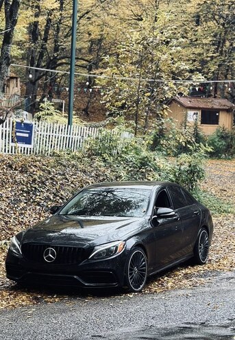 Mercedes C 300 4MATIC 2015, 240,000 km - 3.5 l - Bakı