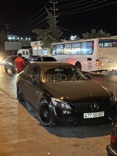 Mercedes C 300 4MATIC 2015, 240,000 km - 3.5 l - Bakı