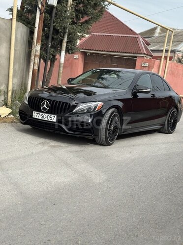 Mercedes C 300 4MATIC 2015, 240,000 km - 3.5 l - Bakı