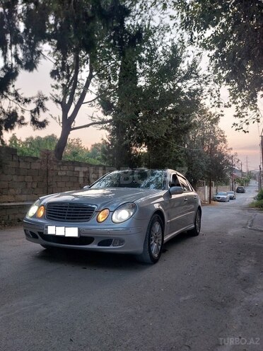 Mercedes E 270 2002, 165,000 km - 2.7 l - Gəncə