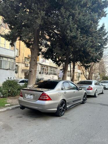 Mercedes C 230 2005, 323,000 km - 2.3 l - Bakı