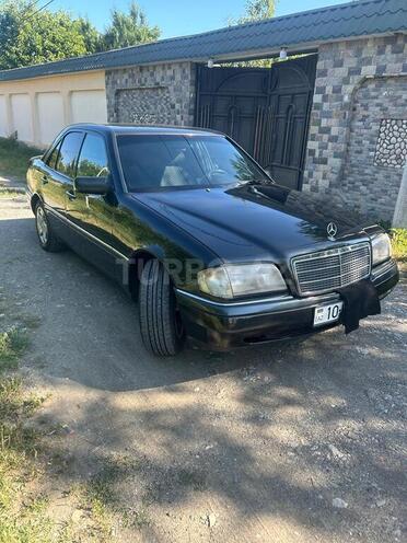 Mercedes C 220 1995, 300,000 km - 2.2 l - İsmayıllı
