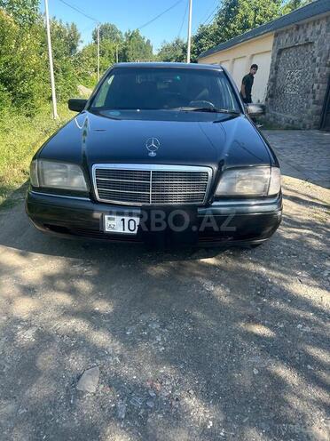 Mercedes C 220 1995, 300,000 km - 2.2 l - İsmayıllı