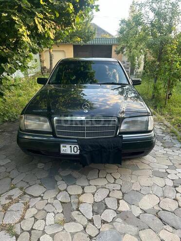Mercedes C 220 1995, 300,000 km - 2.2 l - İsmayıllı