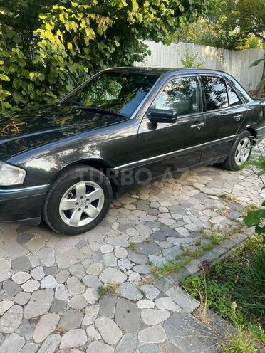 Mercedes C 220 1995, 300,000 km - 2.2 l - İsmayıllı