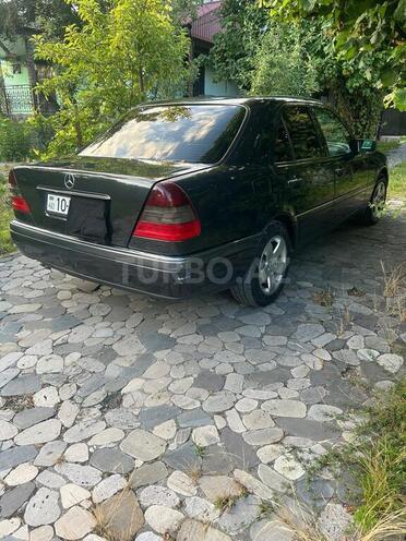 Mercedes C 220 1995, 300,000 km - 2.2 l - İsmayıllı