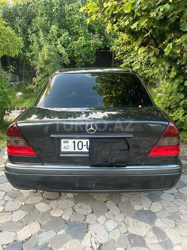 Mercedes C 220 1995, 300,000 km - 2.2 l - İsmayıllı