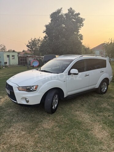 Mitsubishi Outlander 2010, 187,000 km - 2.4 l - Zaqatala