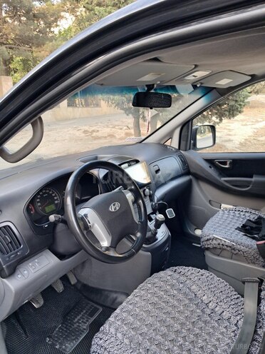 Hyundai H-1 2009, 336,000 km - 2.5 l - Bakı