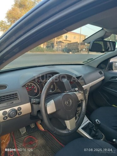 Opel Astra 2006, 280,000 km - 1.3 l - Lənkəran